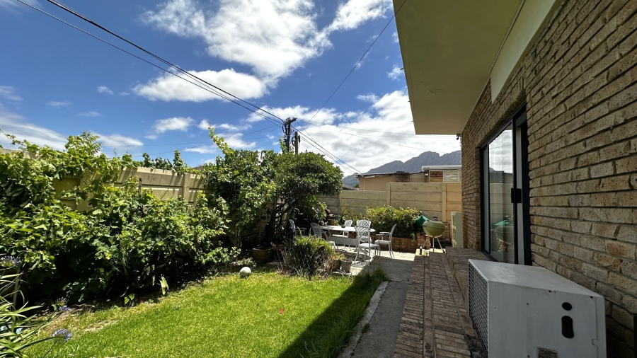 To Let 9 Bedroom Property for Rent in Stellenbosch Central Western Cape